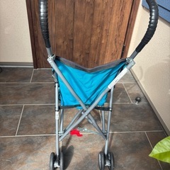 折りたたみベビーカーの画像