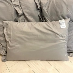 新品未使用　ニトリ　枕4点セット　カバー付き　グレー　の画像