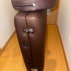 折り畳み施術ベッド　高さ調整可の画像