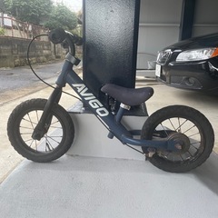 足蹴りバイク　AVIGO ボロですが使えますので練習用に