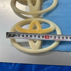 トヨタエンブレム未加工品の画像