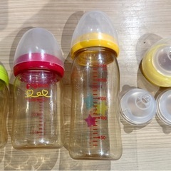 ミルクセット！哺乳瓶、レンジ消毒器の画像