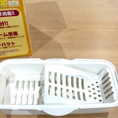 ミルクセット！哺乳瓶、レンジ消毒器の画像