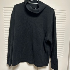 ユニクロ　タートルネック3枚の画像