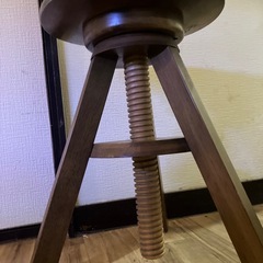 スツールの画像