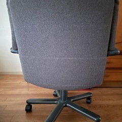 回転椅子の画像