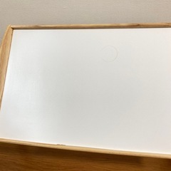 折りたたみテーブルの画像