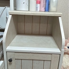 ニトリ　サイドキャビネット（リズバレ-SLM7040D） の画像