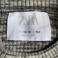 ZARAニットワンピースの画像