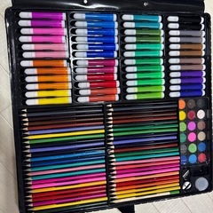 色鉛筆セットの画像