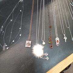 12種類ネックレスセット　ロケットペンダント　王冠　花　ハート　サンダル　十字架　の画像