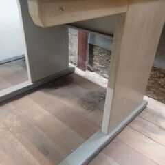 オフィスデスク　パソコンデスク　スチール製　机②の画像