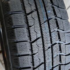 スタッドレスタイヤ　215/60R17　ホイル付4本の画像