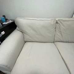 イケヤ　EKTORP エークトルプ 2人掛けソファ、キランダ ライトベージュの画像