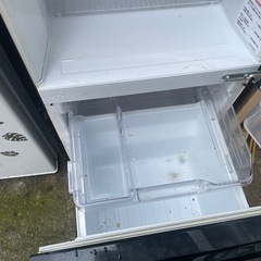 三菱　冷蔵庫　2ドア 2017年製　動作未確認 トレー割れ有り ジャンクの画像