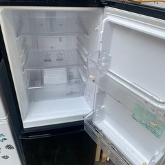 三菱　冷蔵庫　2ドア 2017年製　動作未確認 トレー割れ有り ジャンクの画像