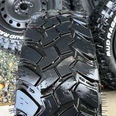 中古タイヤ４本GRIPMAX MUDRAGE M/T 185R14C ４本の画像