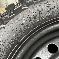 中古タイヤ４本GRIPMAX MUDRAGE M/T 185R14C ４本の画像