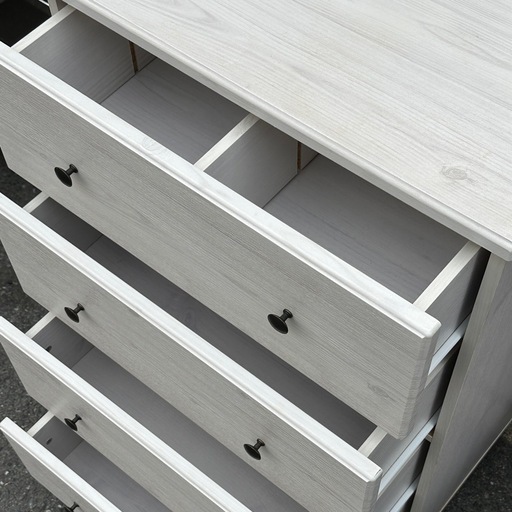 《売約済》ニトリ フローリオ チェスト 衣服 タンス 4段 ホワイト ウッド 収納家具 シンプル 北欧風 白家具 コンパクト フレンチ 風