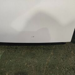 ジャングル×2和泉大型良品館 　冷蔵庫　ハイセンス　HR-D1302　130L　2019年製　2ドア　※正面下・右側面キズあり　【R-194】の画像