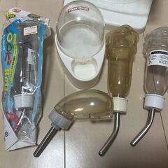 ハムスター飼育用品各種の画像
