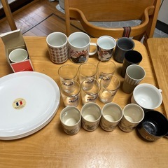 食器、コップの画像