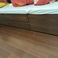 ニトリ　収納・コンセント・照明付シングルベッドフレームの画像