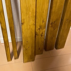 使用済み木材 ニス塗り 2×4 ほか DIYの画像