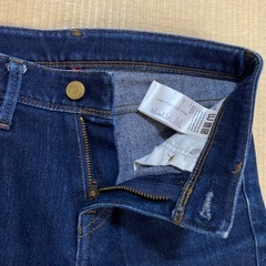 UNIQLOレディースジーパンの画像