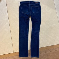 UNIQLOレディースジーパンの画像