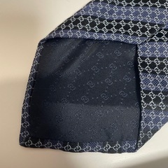 GUCCI ネイビー ネクタイの画像