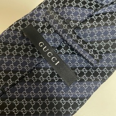 GUCCI ネイビー ネクタイの画像