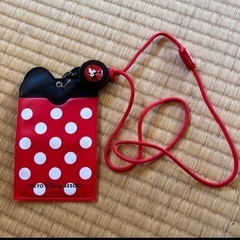 ディズニーうちわとチケットホルダーの画像