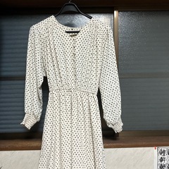 未使用ワンピース、ミニすスカートの画像