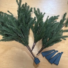 IKEA クリスマスツリー　ヴィンテルフィント　の画像