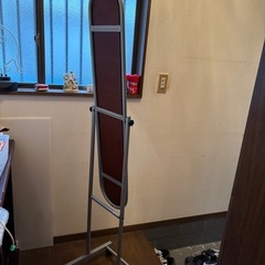 スタンドミラー　傷ありの画像