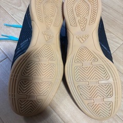 フットサルシューズ　adidas プレデター23.5の画像