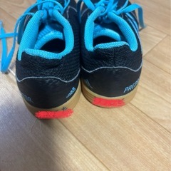 フットサルシューズ　adidas プレデター23.5の画像