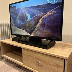 【セット】32型テレビ•テレビ台の画像