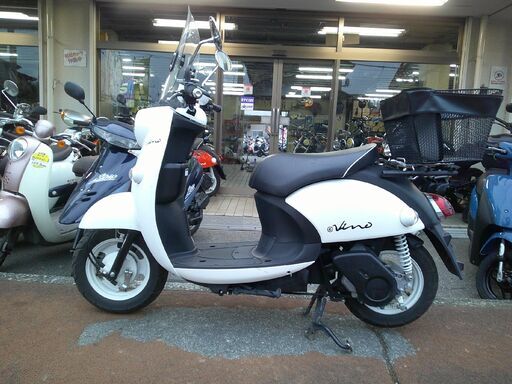 NO.5550　Ｅ－ＶＩＮＯ（イービーノ）　電動スクーター　走行距離２７２８ＫＭ　ホワイト　☆彡
