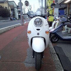 NO.5550　Ｅ－ＶＩＮＯ（イービーノ）　電動スクーター　走行距離２７２８ＫＭ　ホワイト　☆彡の画像