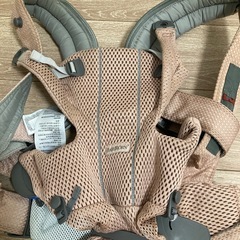 ベビービョルン抱っこ紐の画像