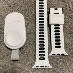 人気のNIKE稼働中Apple watchシリーズ3 
42ミリスペースグレーの画像