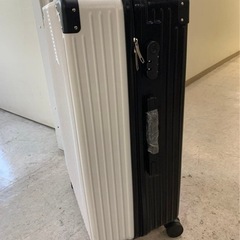 スーツケース　90Ｌ　ロック付きの画像