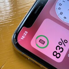 iPhone XS ホワイト 64 GB SIMフリー正規店でバッテリ交換90％の画像