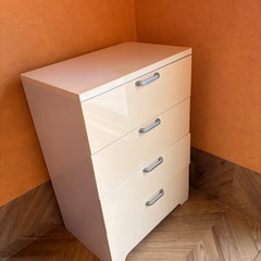 4段チェストの画像