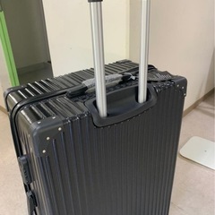 スーツケース　100Ｌ　ブラック　ロック付きの画像