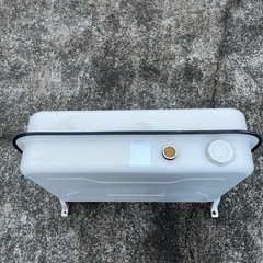 角型 灯油タンク 燃料タンク 風呂釜 屋外 給湯 ボイラー 80〜90L？【現状品】の画像