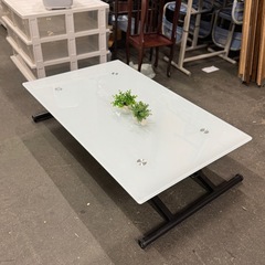 A1728 🌟激安‼️ニトリガラステーブル上下調節食卓テーブル🌟の画像