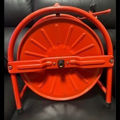 レトロなホースリール（10mホース付き）の画像